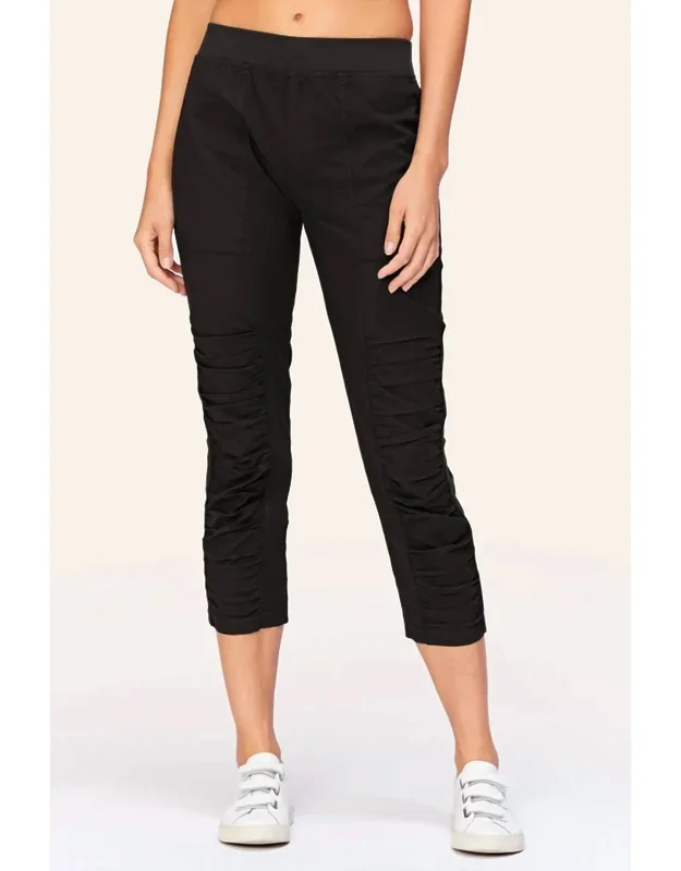 Cropped Pants