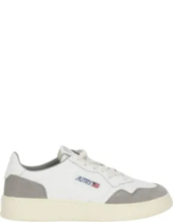 Suede Logo Details Low-top Sneakers
