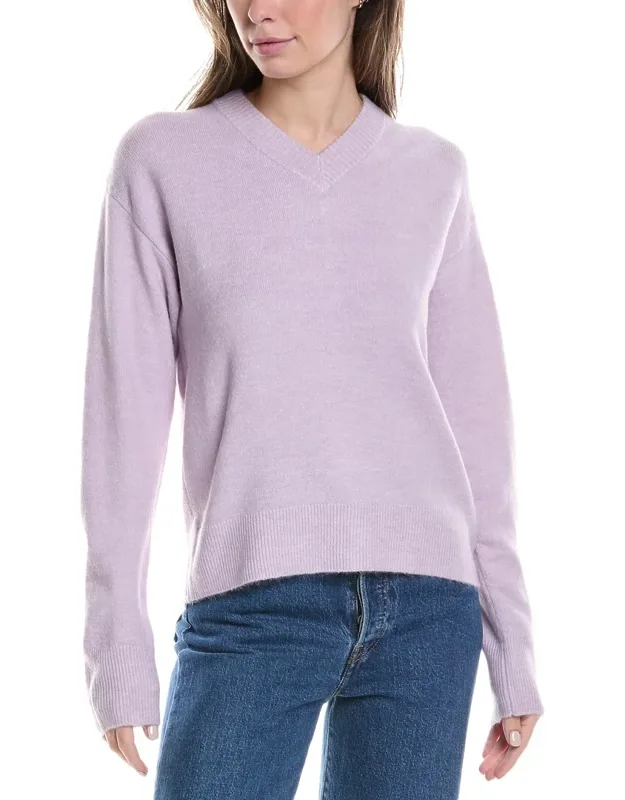 Fitted V-neck Sweater