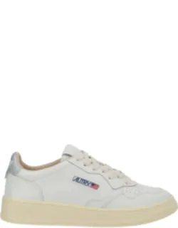 Medalist Low Vintage Leather Sneakers