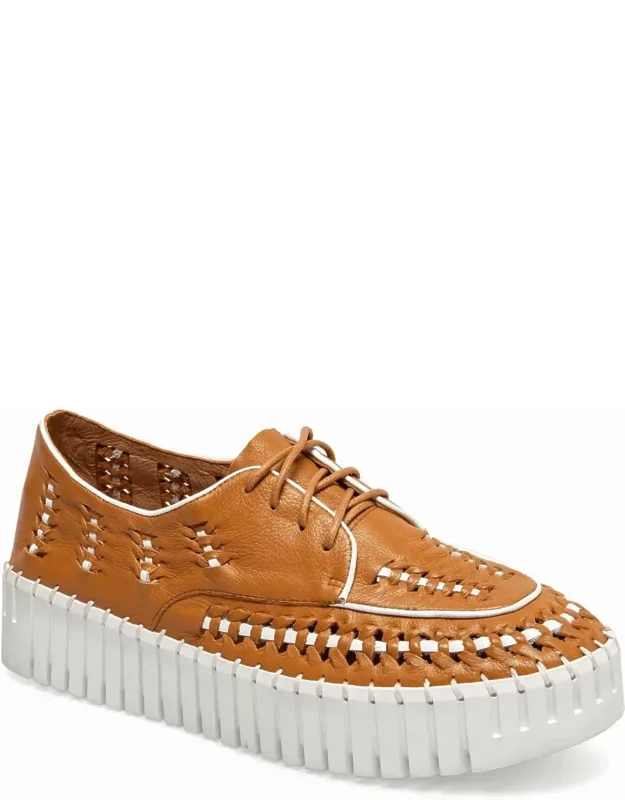 Brodies Sneakers