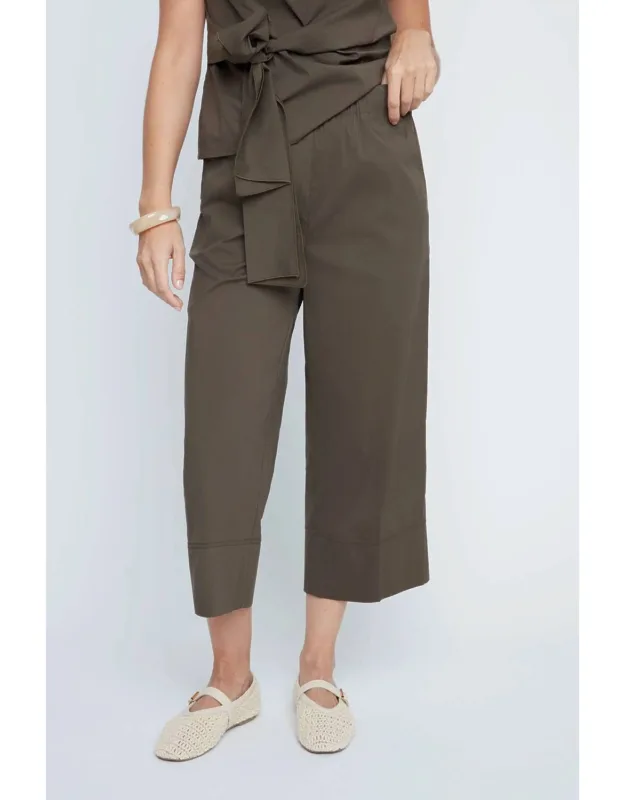 Woven Cropped Pants