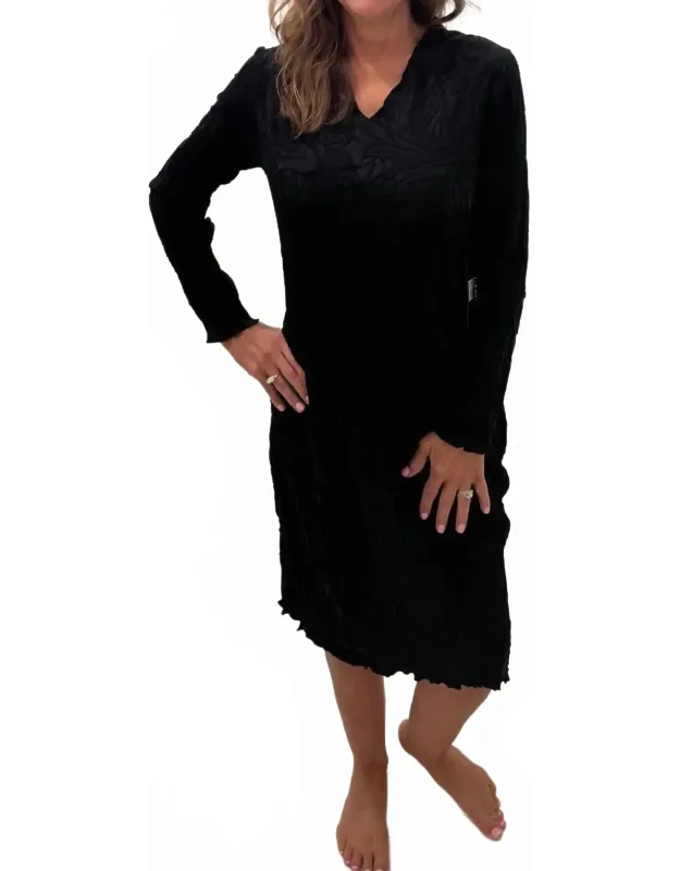 Sculpted Floral Embossed Cocoon Dress