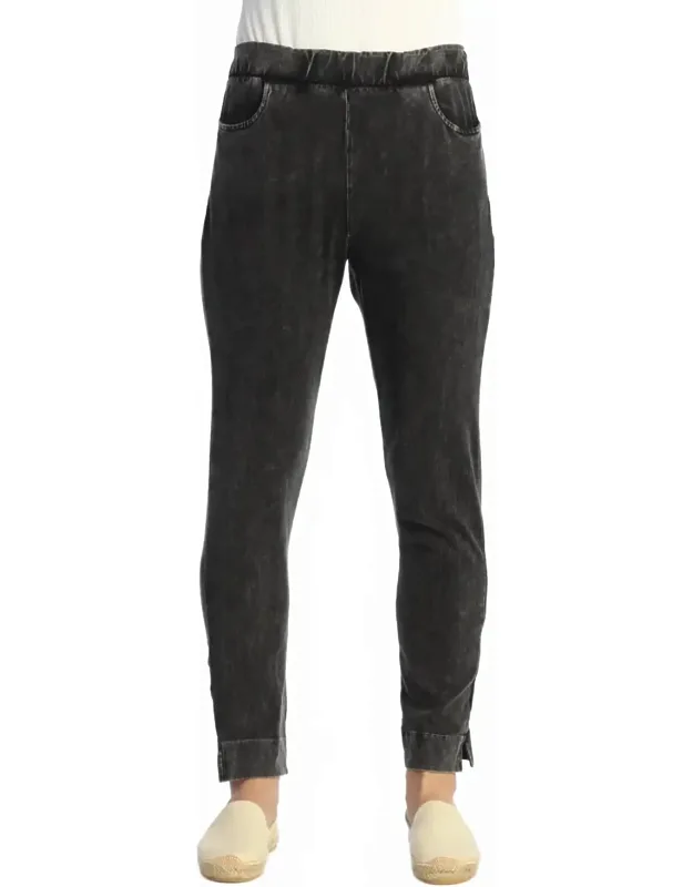 Slim Leg Pocket Pants