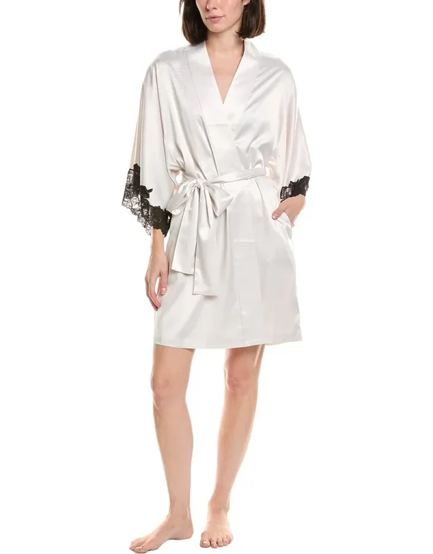 Peony Glamour Robe