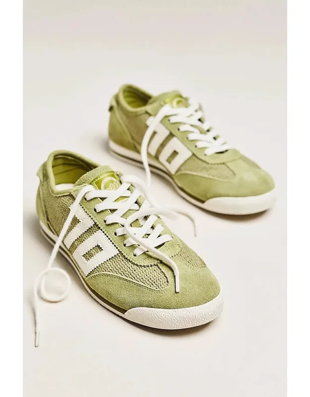 Sneaker