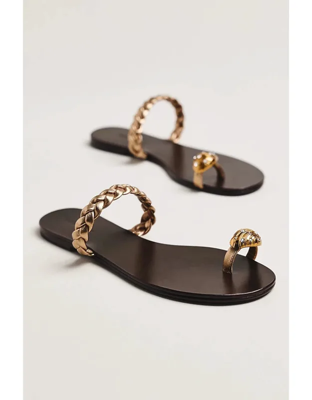Toe-ring Sandals