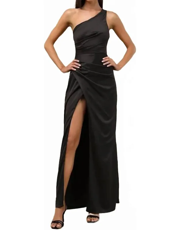 Dreaming Of Elegance Maxi Dress