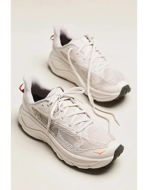 Challenger 8 Sneakers