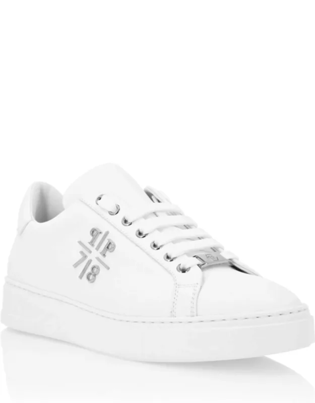 Lo-top Sneakers Pp1978 With Lace Up Fastening And Slide-safe Rubber Sole