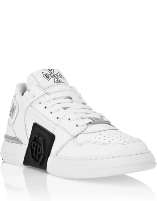 Low Top Sneakers Phantom Kicks With Nickel-plated Metal Heel Stabilizer And Shock-absorbing Rubberized Midsole