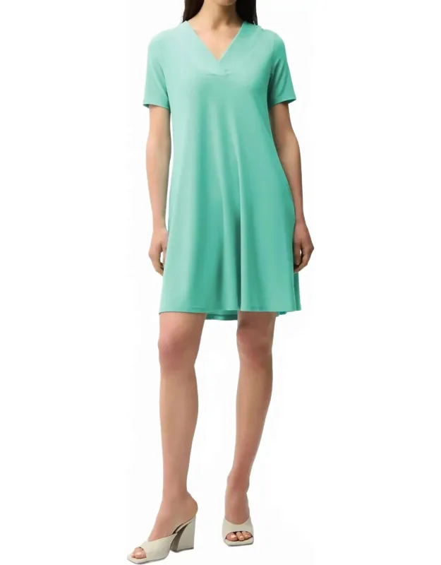 V-neck Short Sleeve A-line Dress