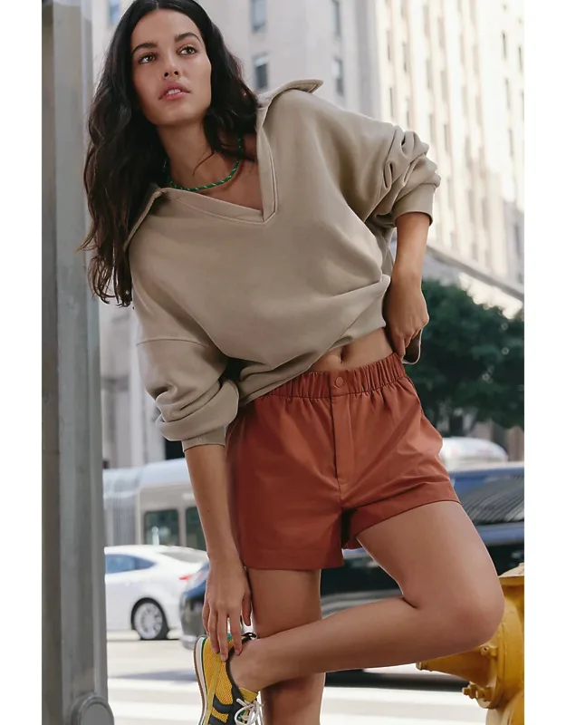 Mid-rise Shorts
