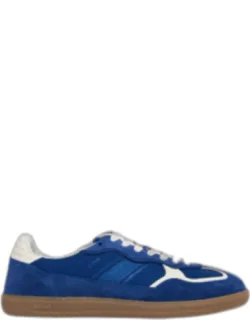 Rife Sneakers