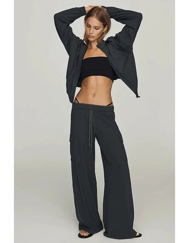 Wide-leg Cargo Pants