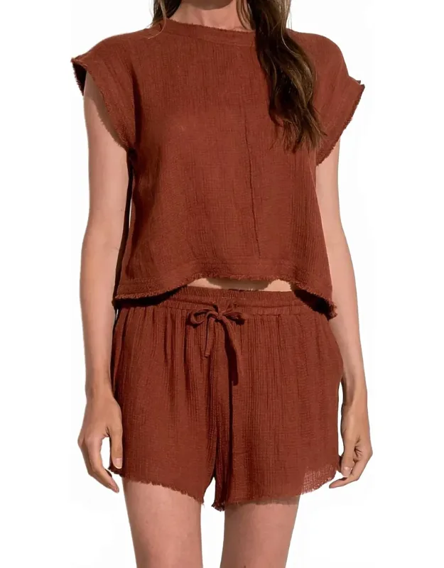 Drawstring Shorts With Raw Edge