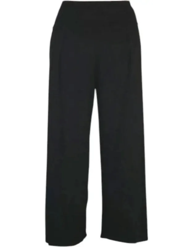 Crop Pleats Pants