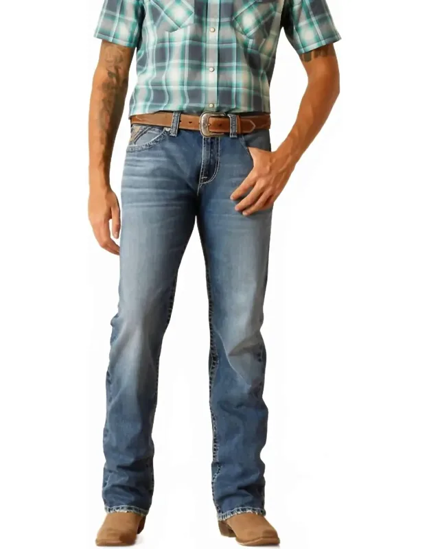 Slim Remming Straight Leg Jeans