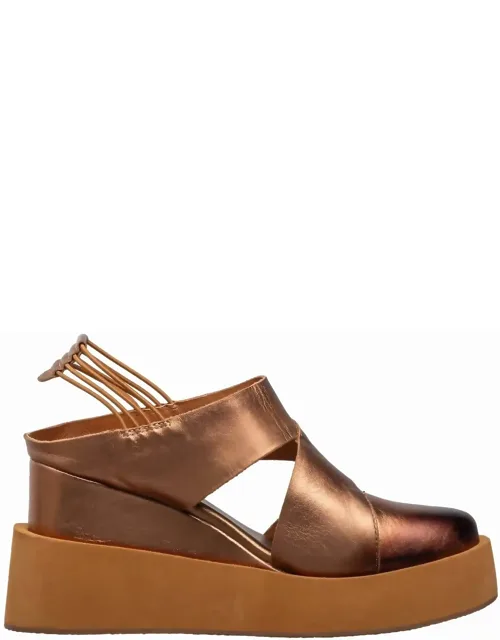 Uma Sandals