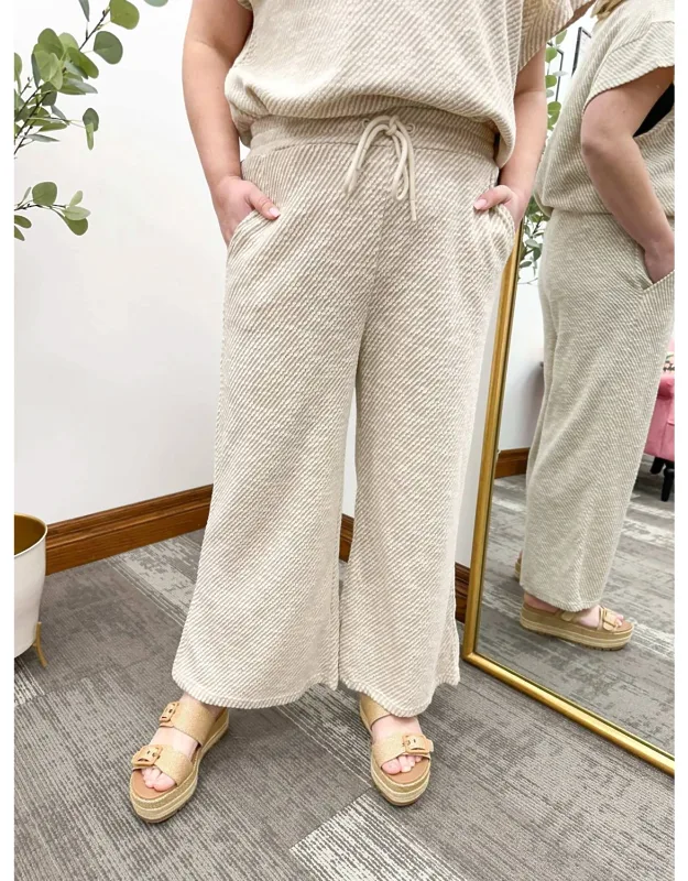 Textured Wide Leg Pants