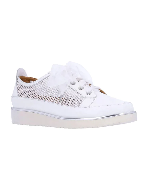 Zafira Lightweight Sneakers