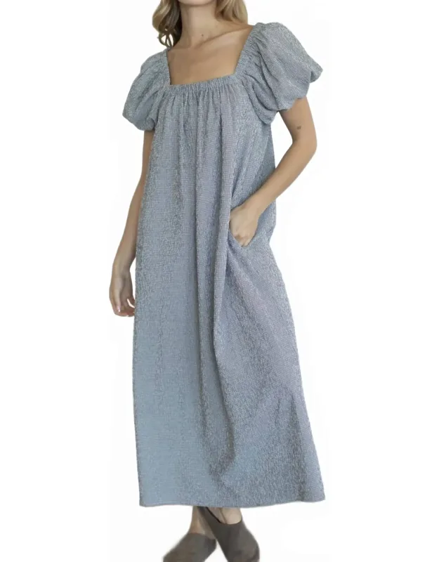 Ellie Dress In Gingham With Square Neckline And Functional Pockets