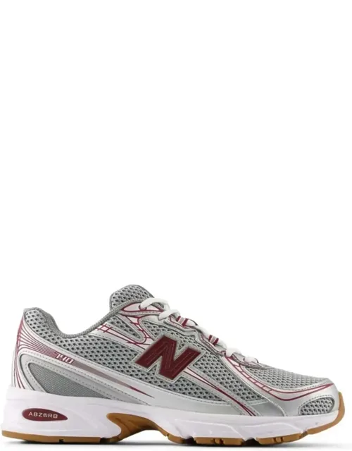 740v2 Sneakers