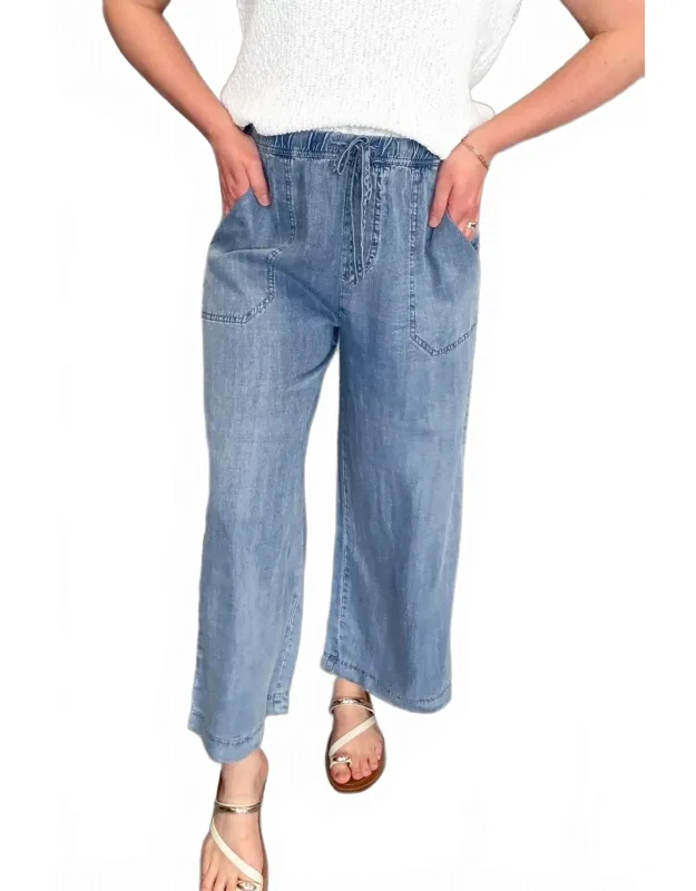 Cropped Pants