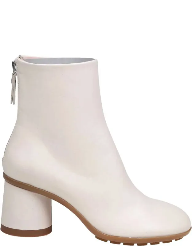 Gesso Curvy Booties