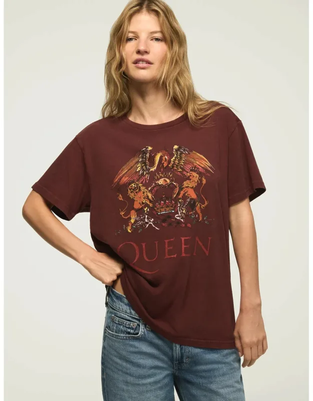 Queen Lion Crest Boyfriend Tee