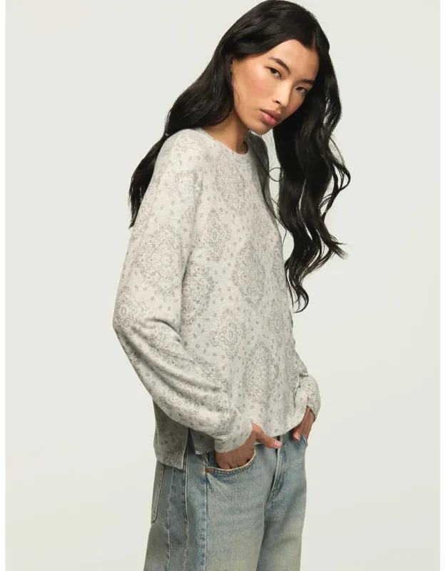 Cloud Long Sleeve Crew Neck Top, Ribbed Collar, Side-slit Hem