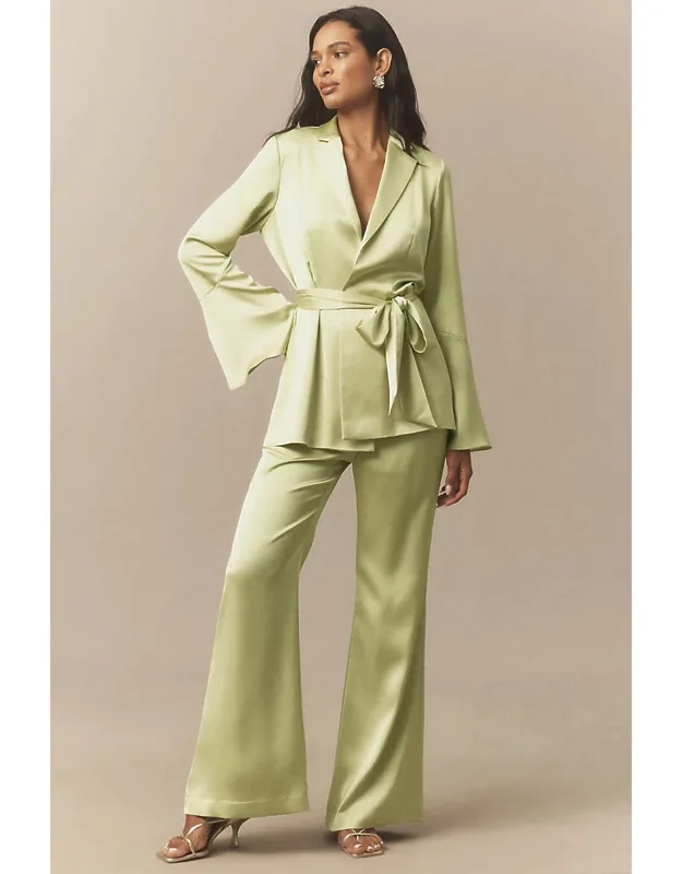 Wide-leg Pants