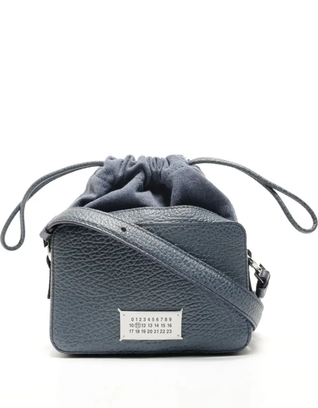 Leather Shoulder Bag (pre-owned)
