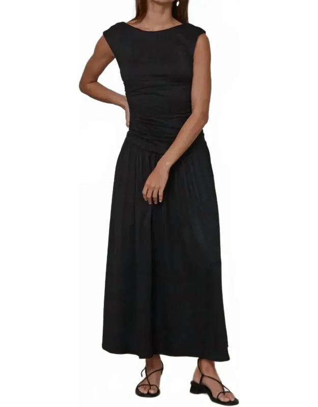 Modern Muse Dress