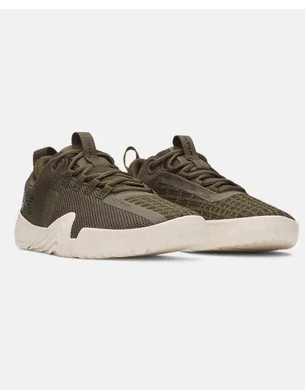 Reign Sneakers