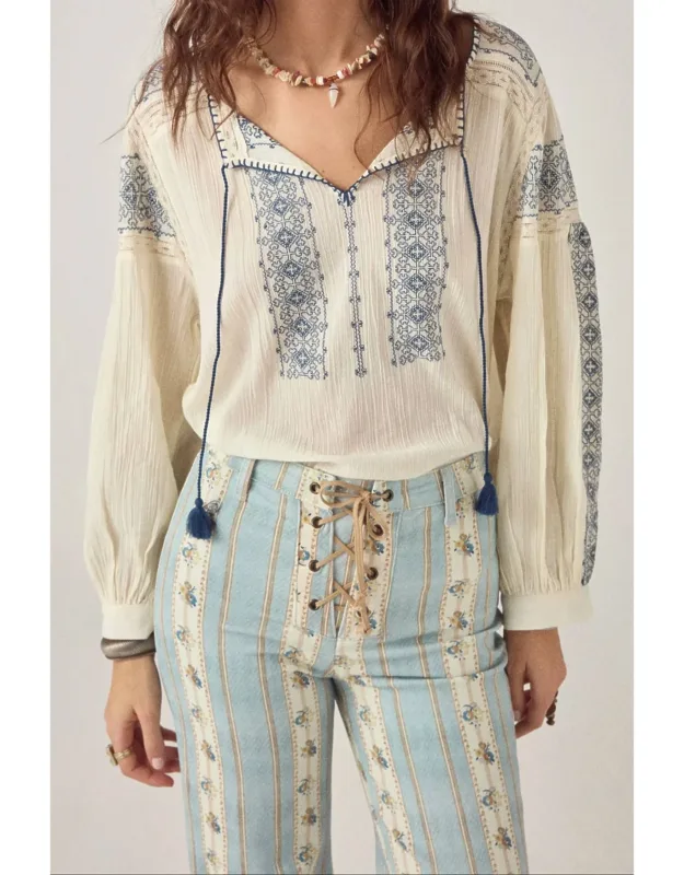 Claudia Embroidery Blouse