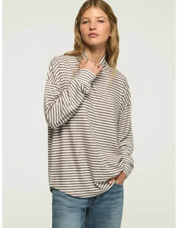 Cloud Long Sleeve Mock Neck Top, Curved Hem