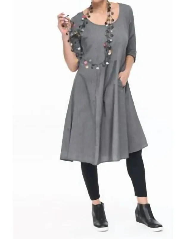 Three-quarter Sleeve Dress