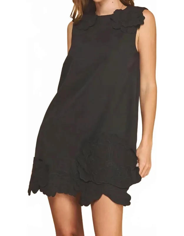 Floral Appliqué Sleeveless Shift Dress