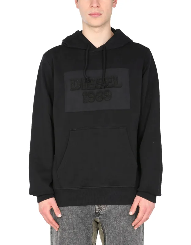 Hoodie With Drawstring And Kangaroo Pocket