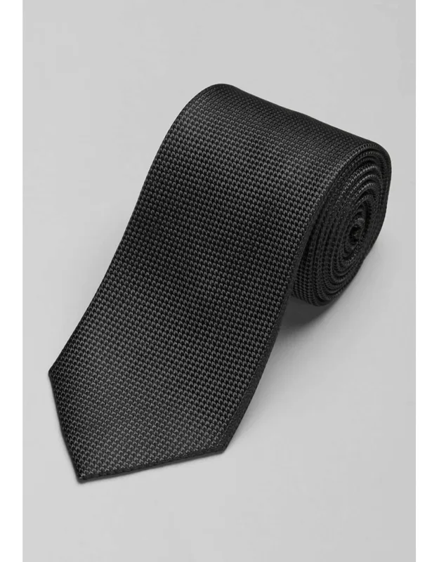 Traveler Collection Solid Tie