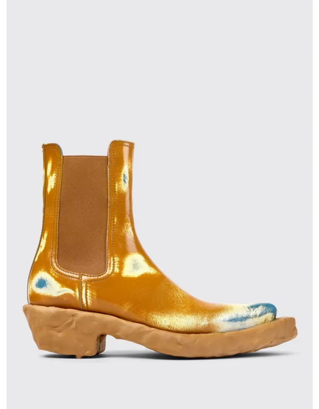 Venga Ankle Boots In Washed Effect Leather