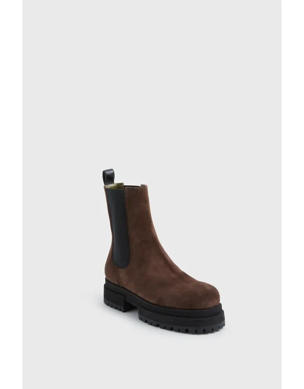 Chelsea Boots